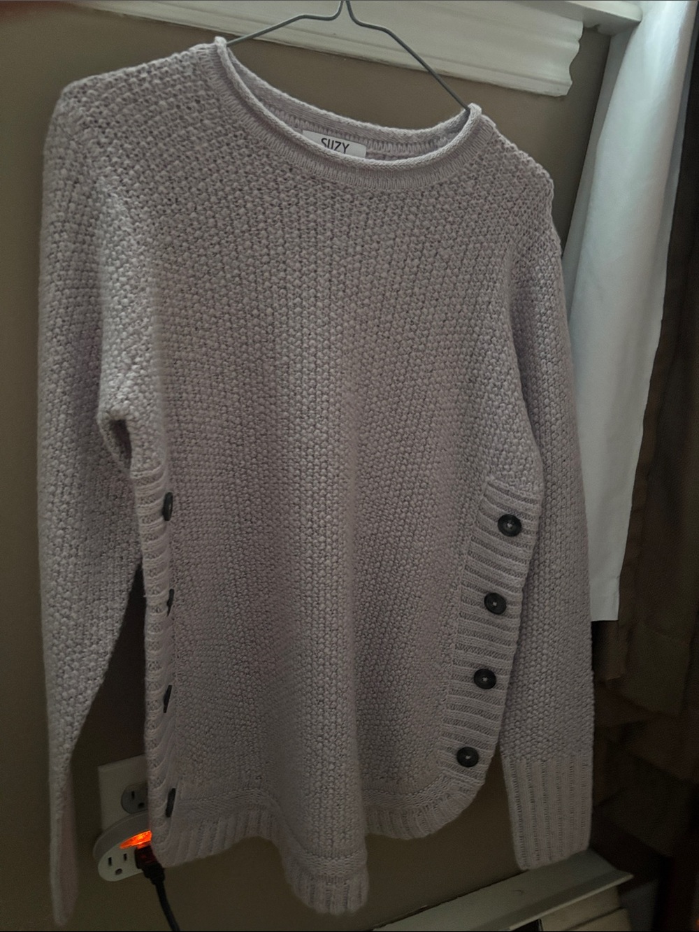 Suzy Shier Small Lavender Crewneck Sweater with Side Buttons